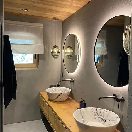 7 Luxury With Cinema クラン