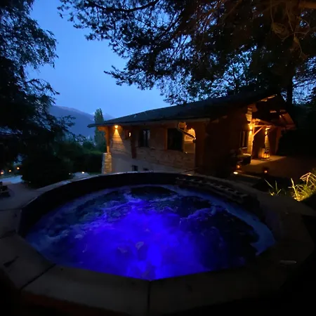 シャレー 7 Luxury With Cinema