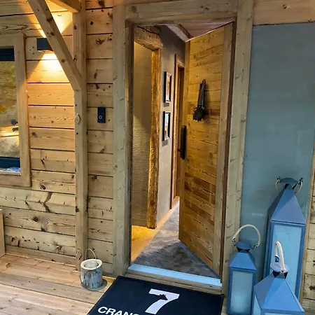 7 Luxury With Cinema