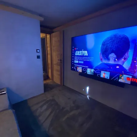 7 Luxury With Cinema 샬레 크란스몬타나